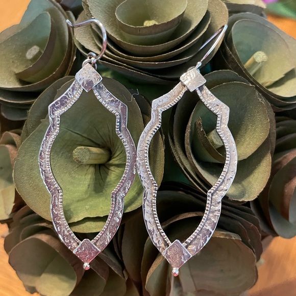 Silpada ‘Vintage Frame’ Sterling Silver Etched Earrings W3282 - Picture 12 of 15